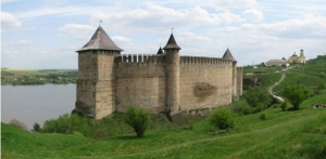 Хотинська фортеця: кам’яний велетень на березі Дністра 